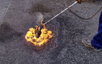 Duckhole flat roofing repairs